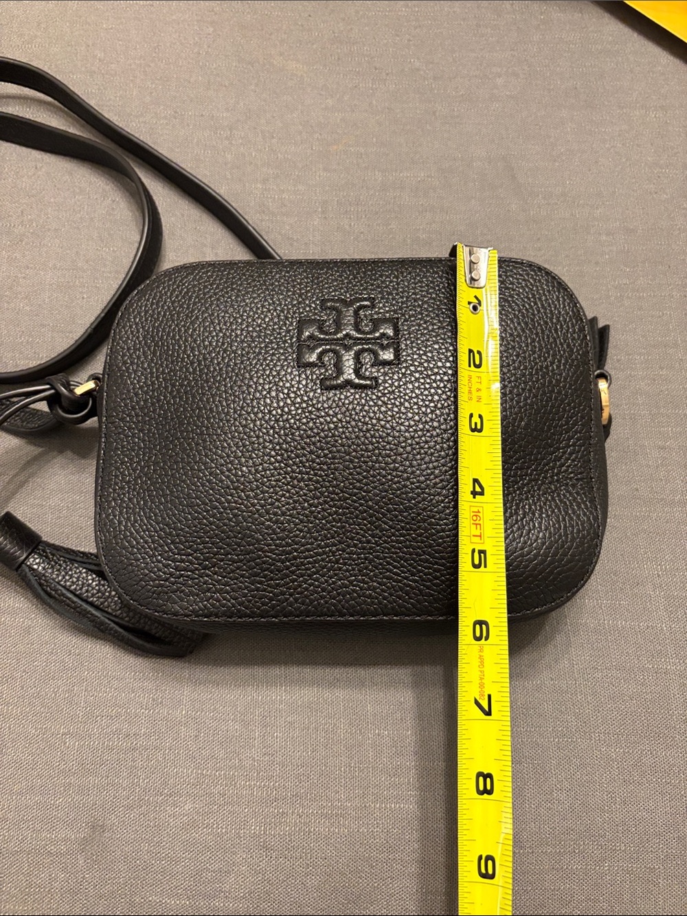 Tory Burch Thea Camera Leather Crossbody Bag NWOT - Picture 8 of 8